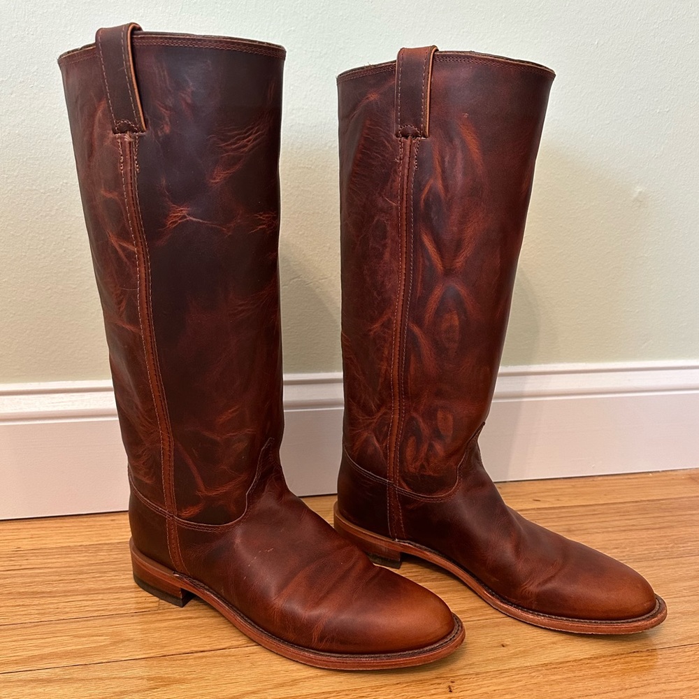 New in box Chippewa Brown Leather Riding Women's Winter Boots USA MADE